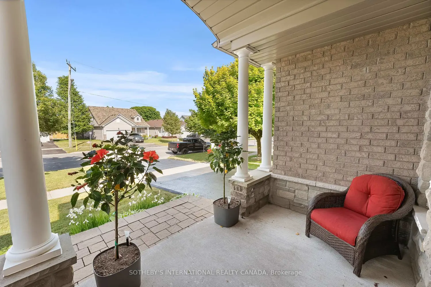 2 Rapley Boulevard photo 3