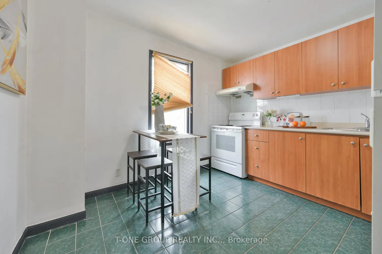 Additional image 10 of 15 Kensington Avenue