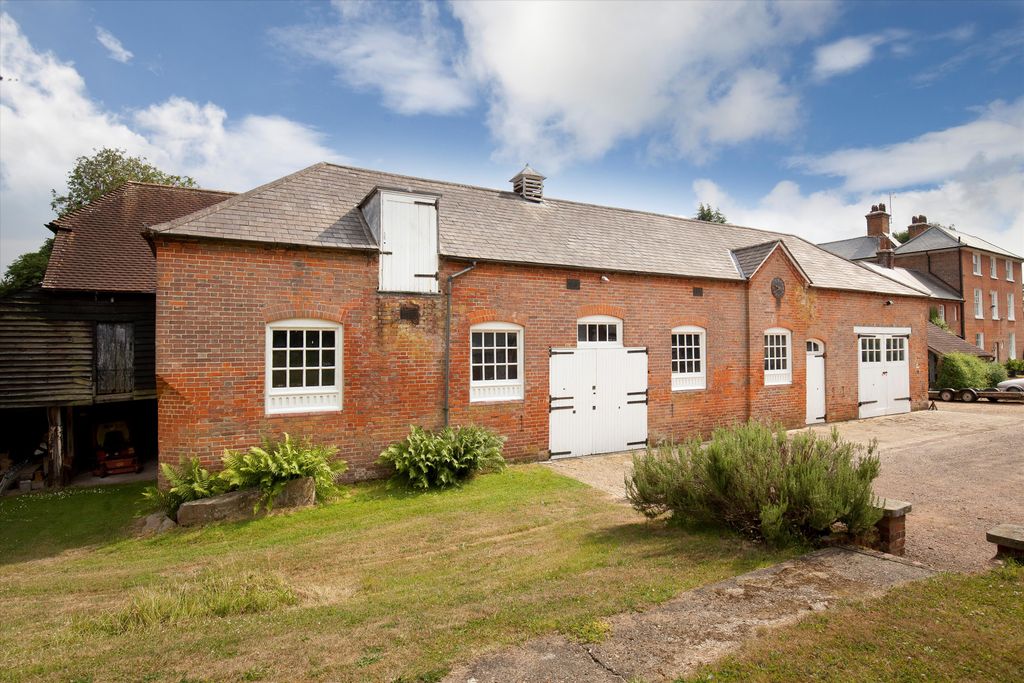 Additional image 10 of 7 bed detached house for saleRunwick, Farnham, Surrey GU10