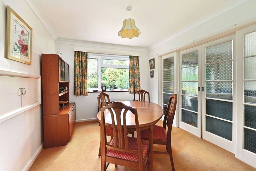 Additional image 6 of 4 bed detached house for saleDinorben Close, Fleet, Hampshire GU52