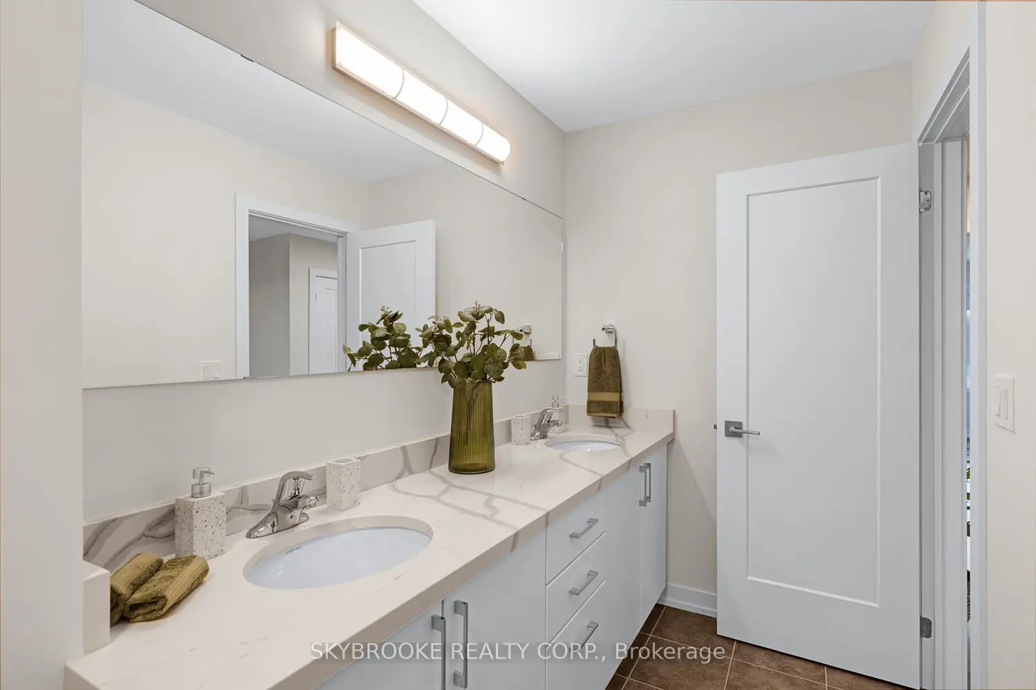 Additional image 4 of 190 Crosswinds Boulevard 80