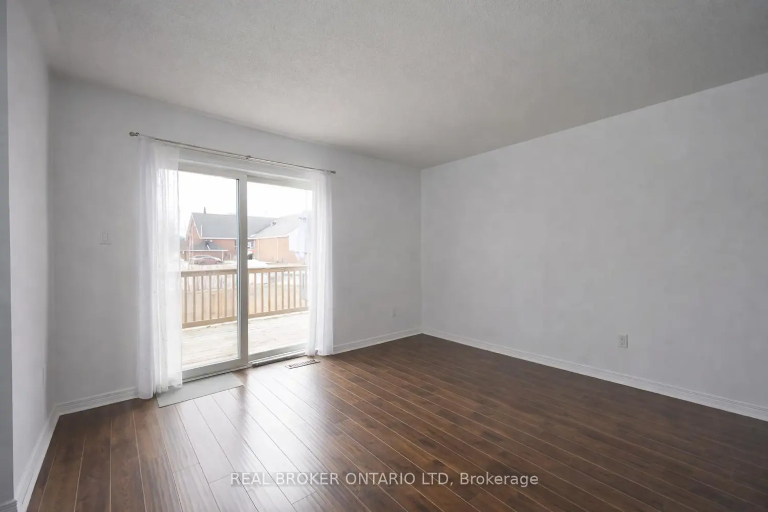 195 Barker Street 26 photo 4