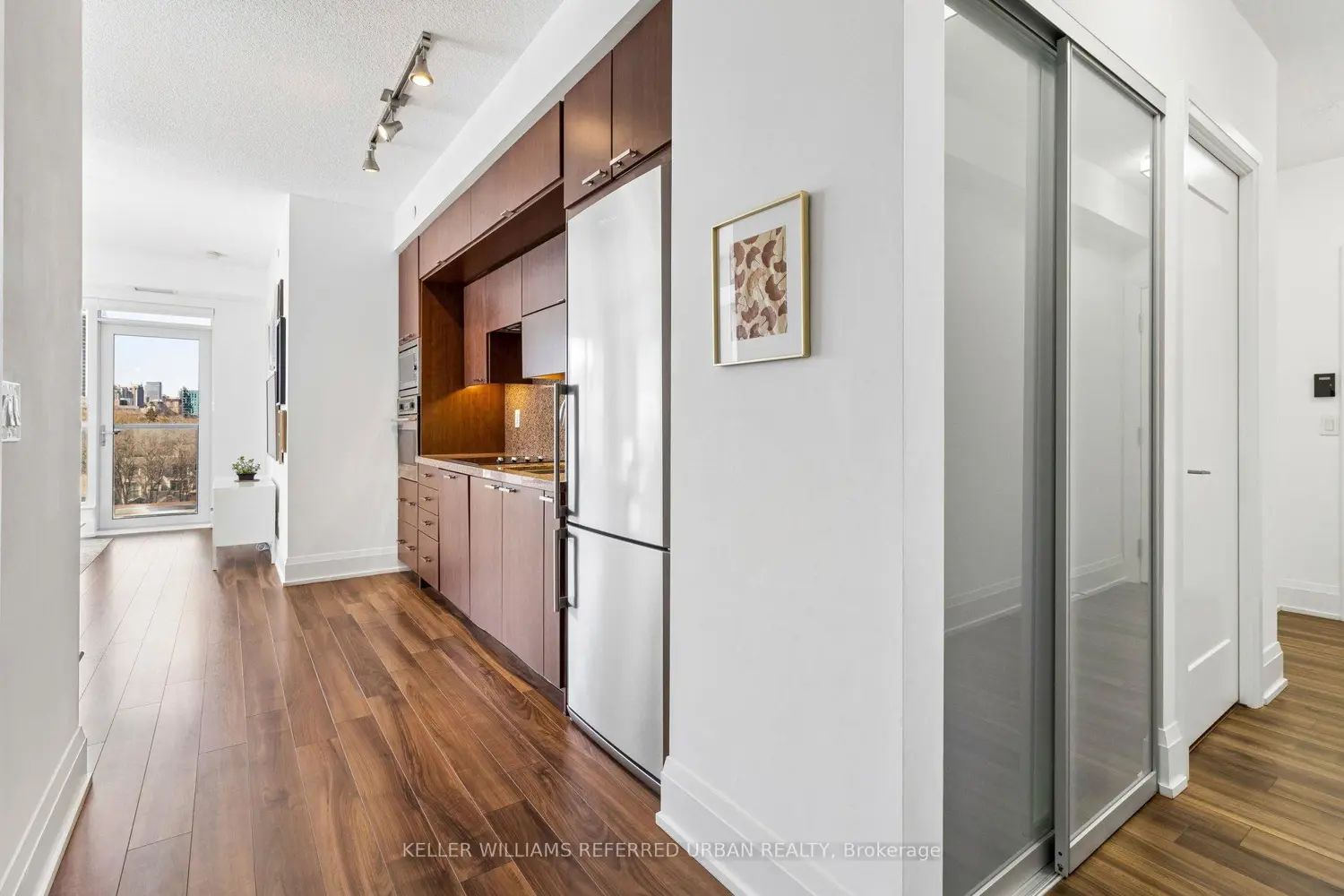 Additional image 7 of 120 Harrison Garden Boulevard 636