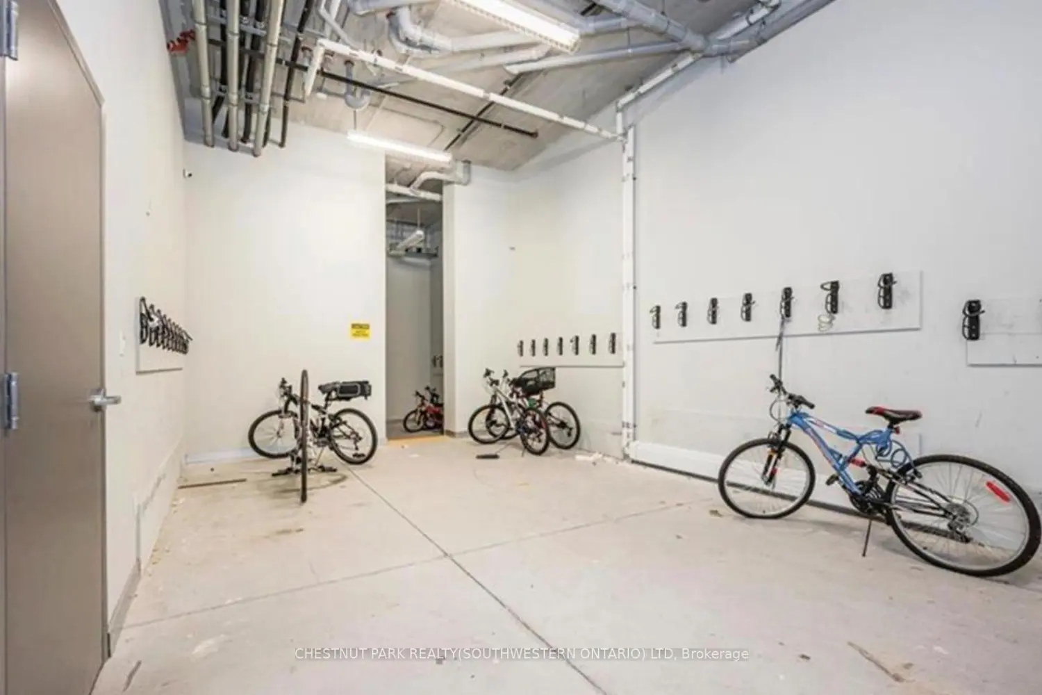 Additional image 17 of 308 Lester Street 528