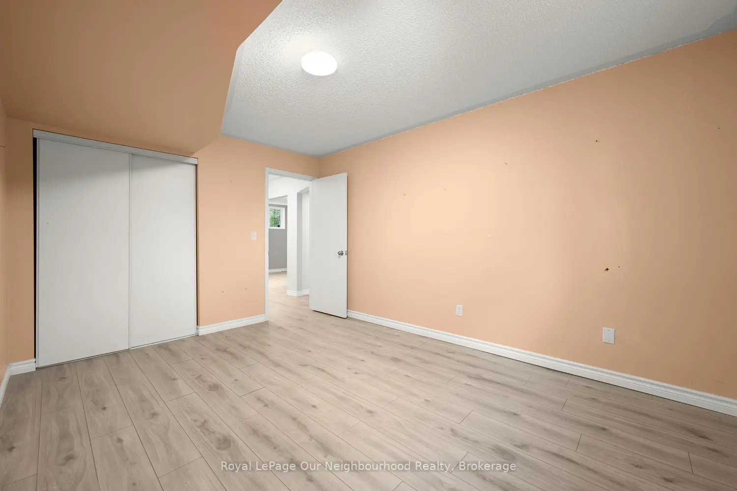 Additional image 9 of 191 Carroll Crescent