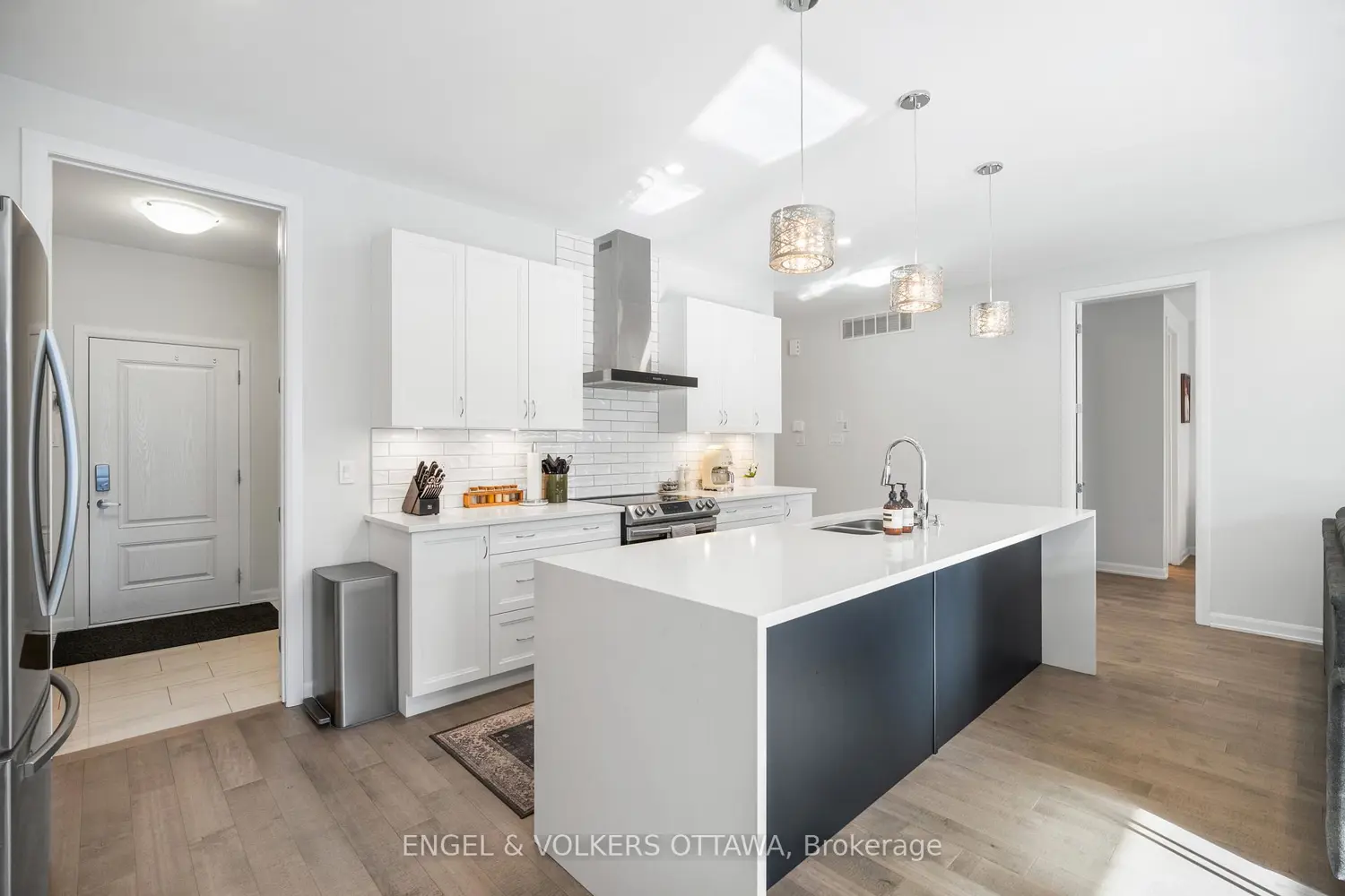777 Coast Circle photo 5