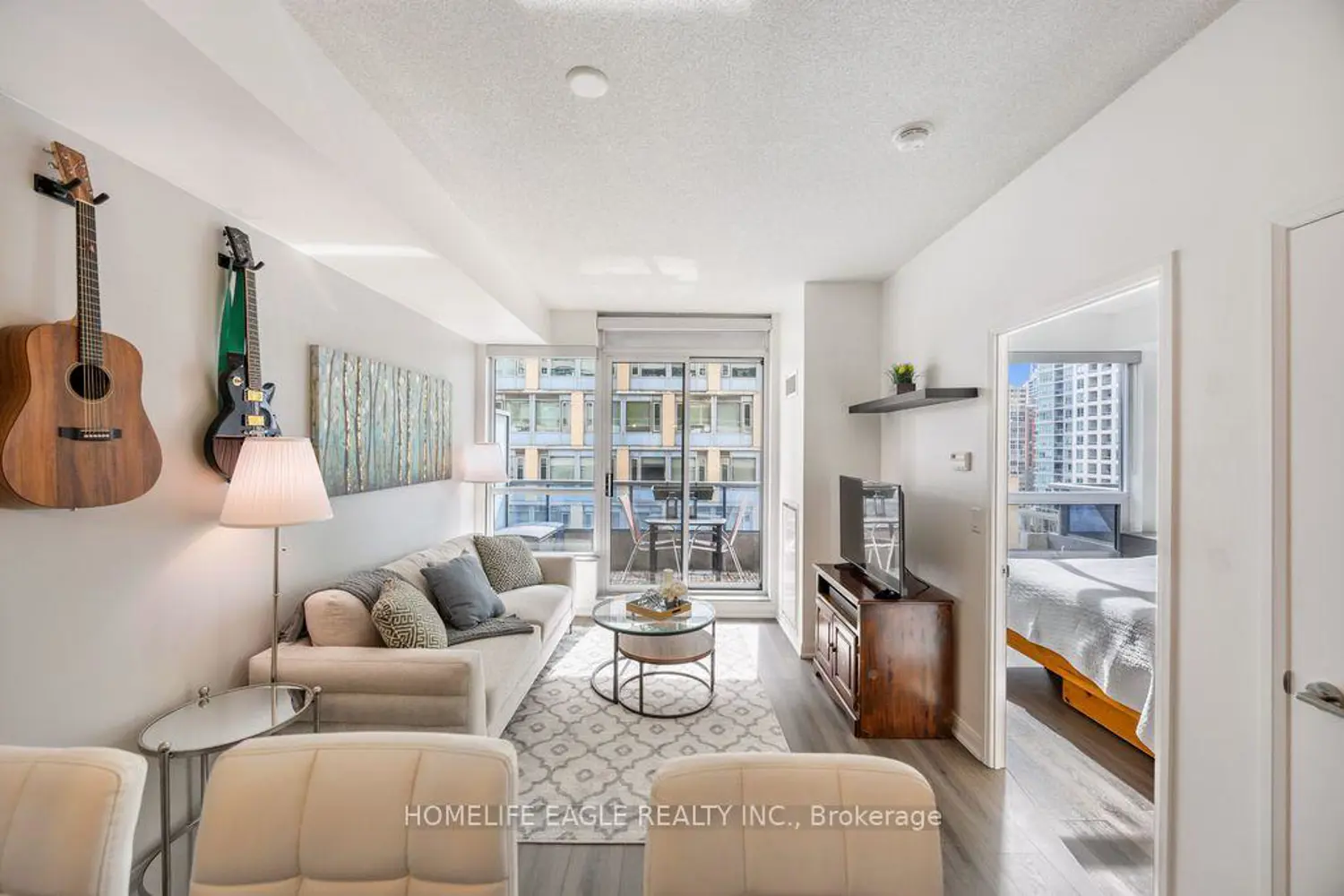 Additional image 2 of 500 Sherbourne Street 606