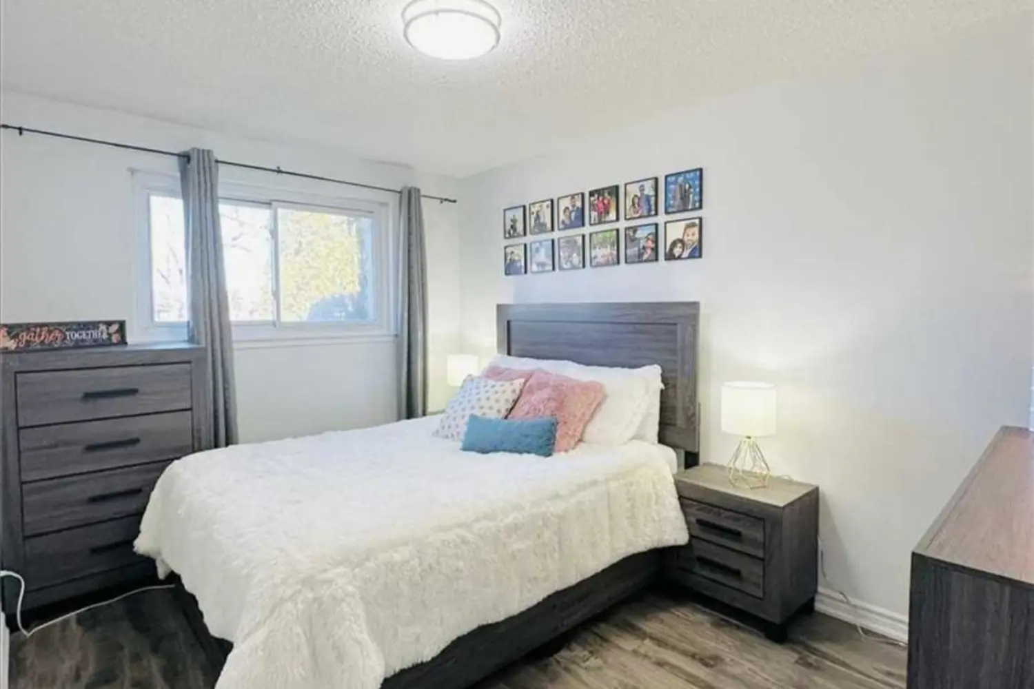 66 Fairglen Avenue photo 4