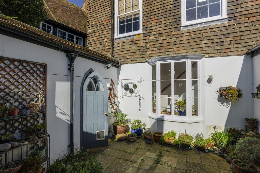 Additional image 26 of 5 bed terraced house for saleHugh House, Hugh Place, Faversham ME13