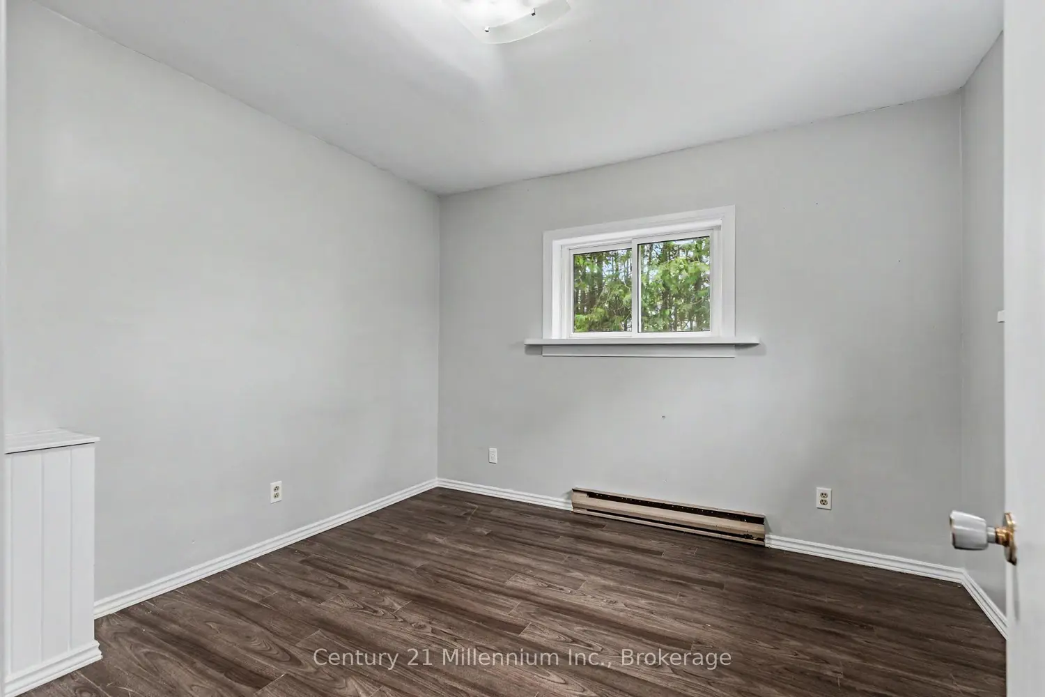 Additional image 9 of 303025 15 Grey Road