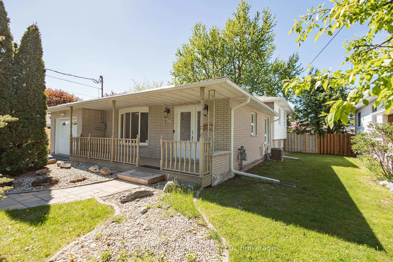 1849 Dewhurst Avenue photo 2