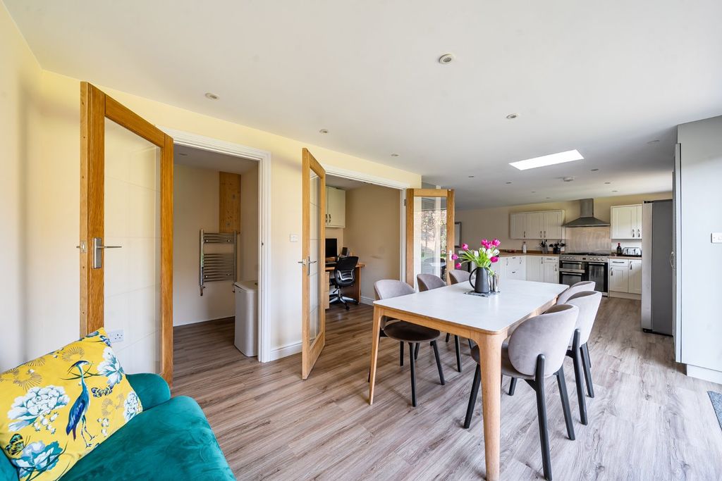 Additional image 8 of 5 bed detached house for saleCoxwell Street, Faringdon, Oxfordshire SN7