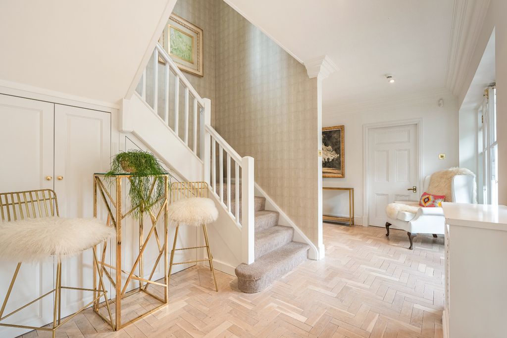 Additional image 34 of 6 bed detached house for saleHollies Drive, Mucklow Hill, Halesowen B62