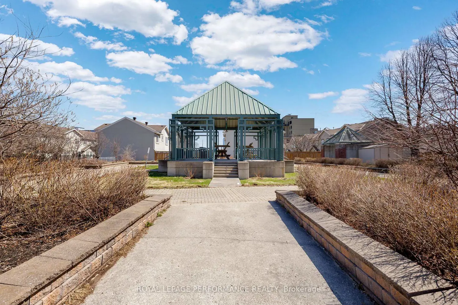 Additional image 16 of 45 Holland Avenue 611