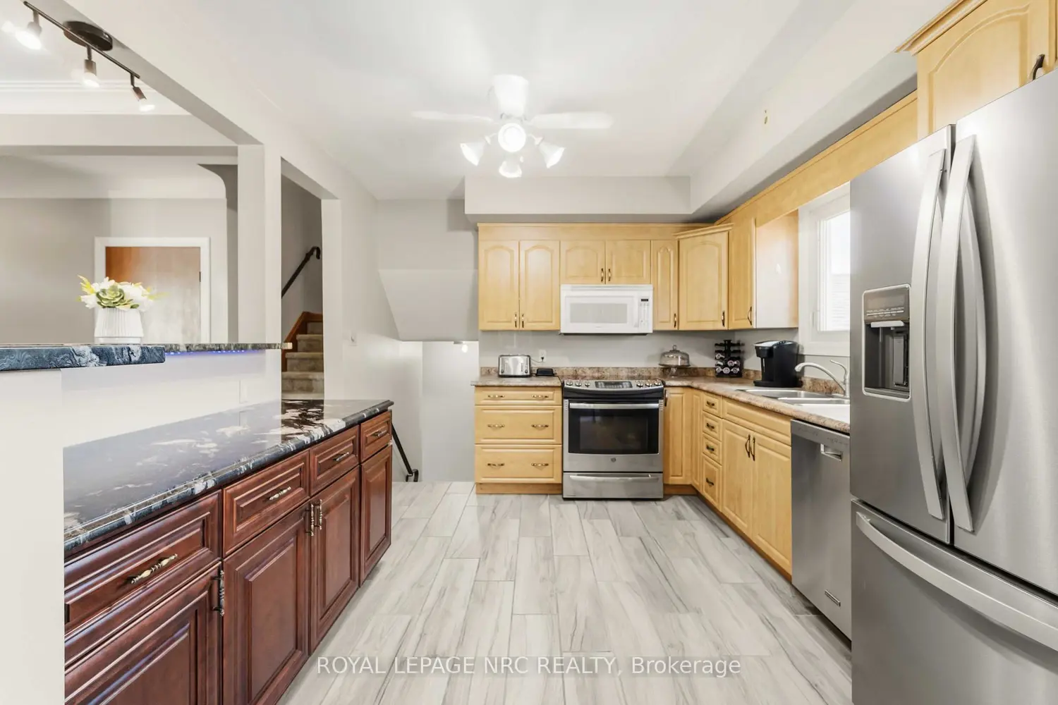 Additional image 2 of 4485 Queensway Crescent