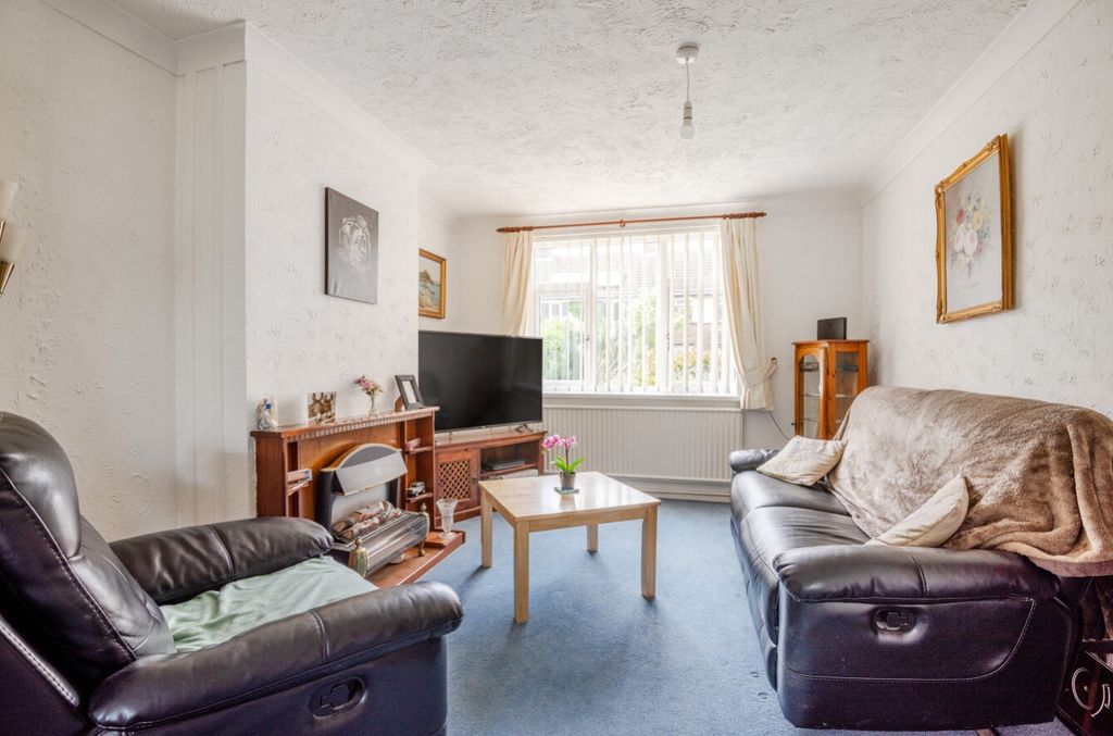 Additional image 4 of 3 bed end terrace house for saleTonbridge Walk, Grimsby, Lincolnshire DN33