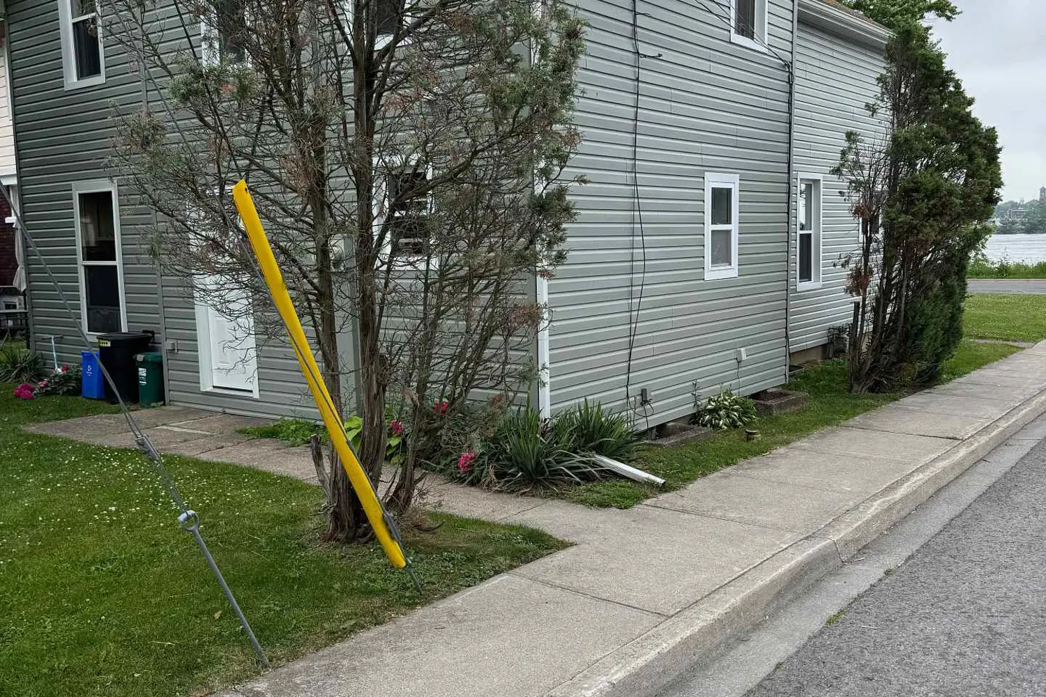 Additional image 3 of 697 Niagara Boulevard