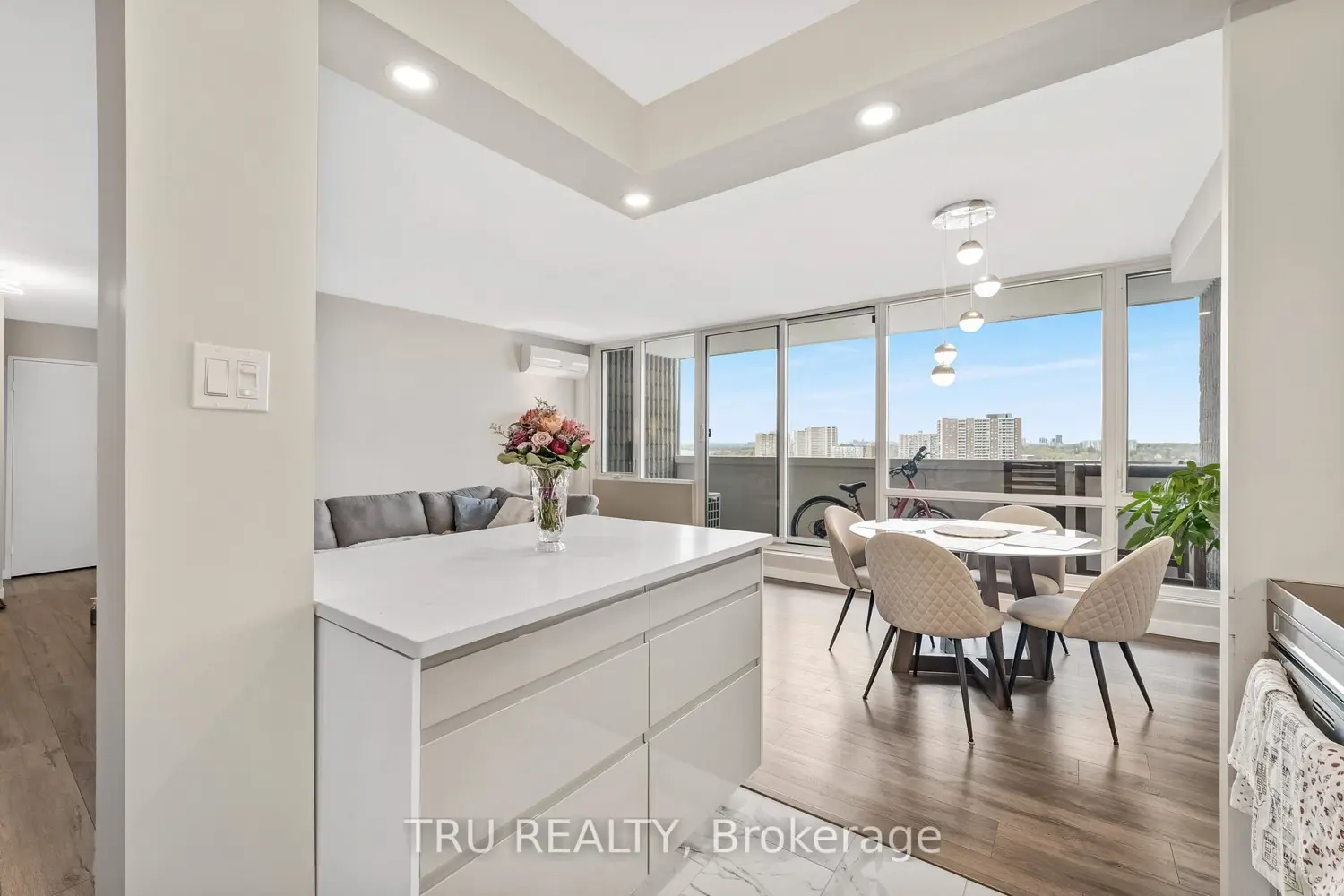 Additional image 6 of 2625 Regina Street 1504