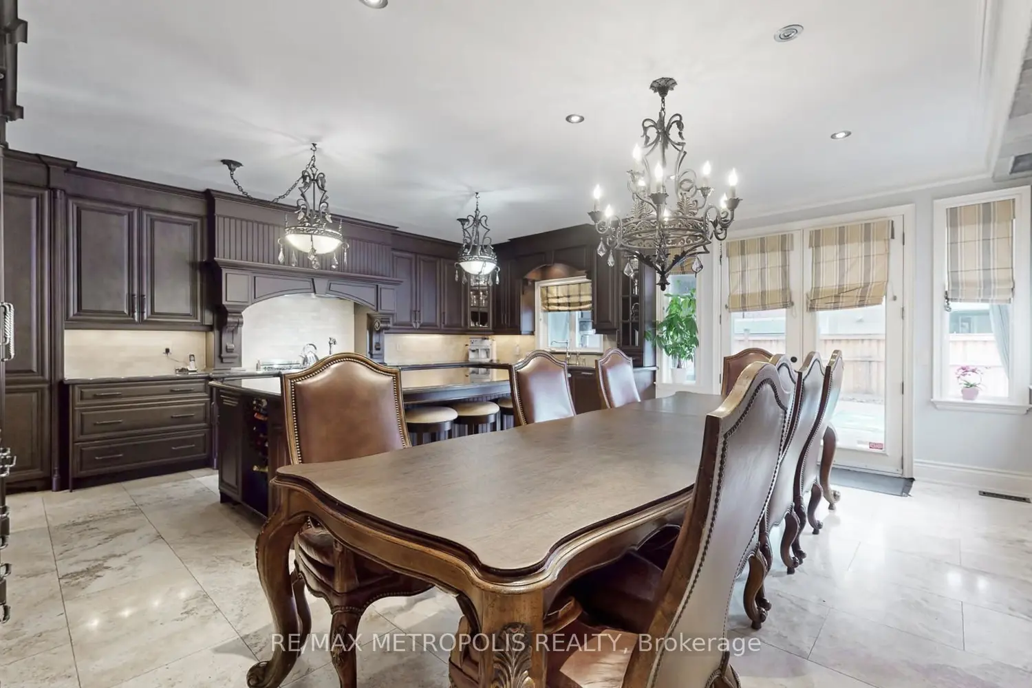 51 Babak Boulevard photo 5