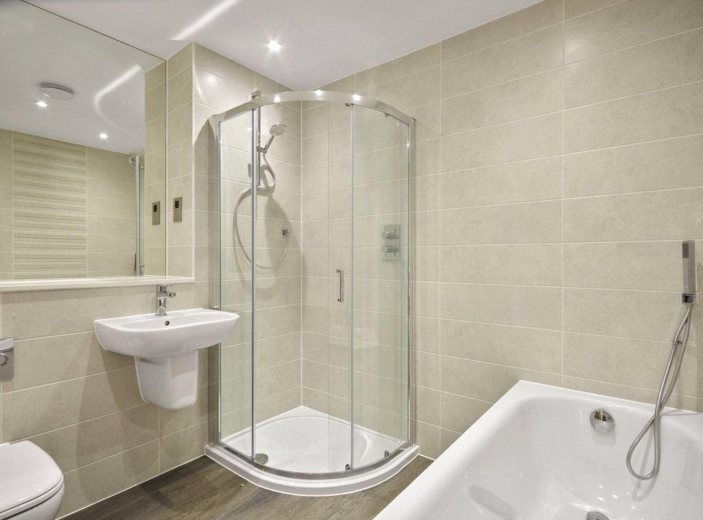 Additional image 11 of 4 bed detached house for sale4 Fleet Road, Felixstowe, Suffolk IP11