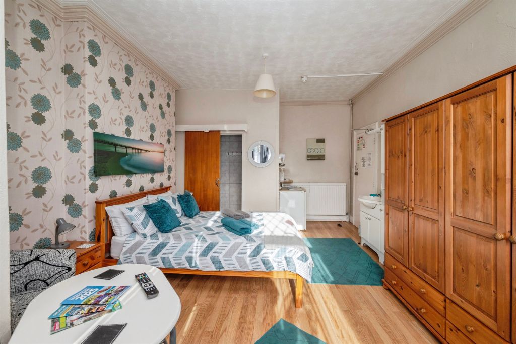 Additional image 23 of 10 bed terraced house for saleVictoria Road, Great Yarmouth NR30