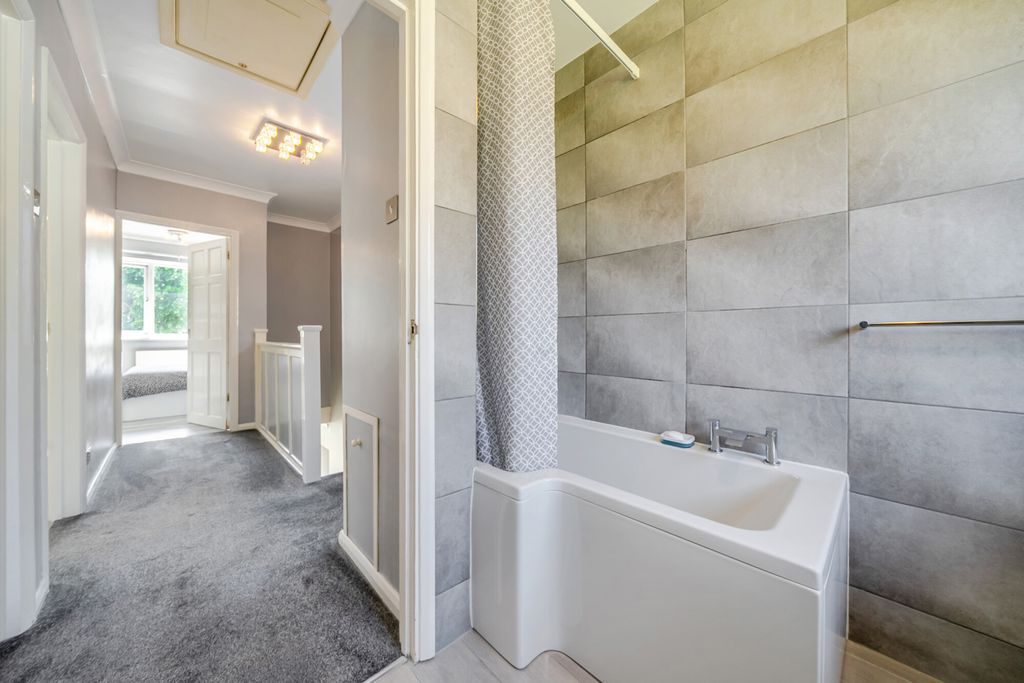 Additional image 8 of 3 bed detached house for saleAvenue Road, Erith DA8