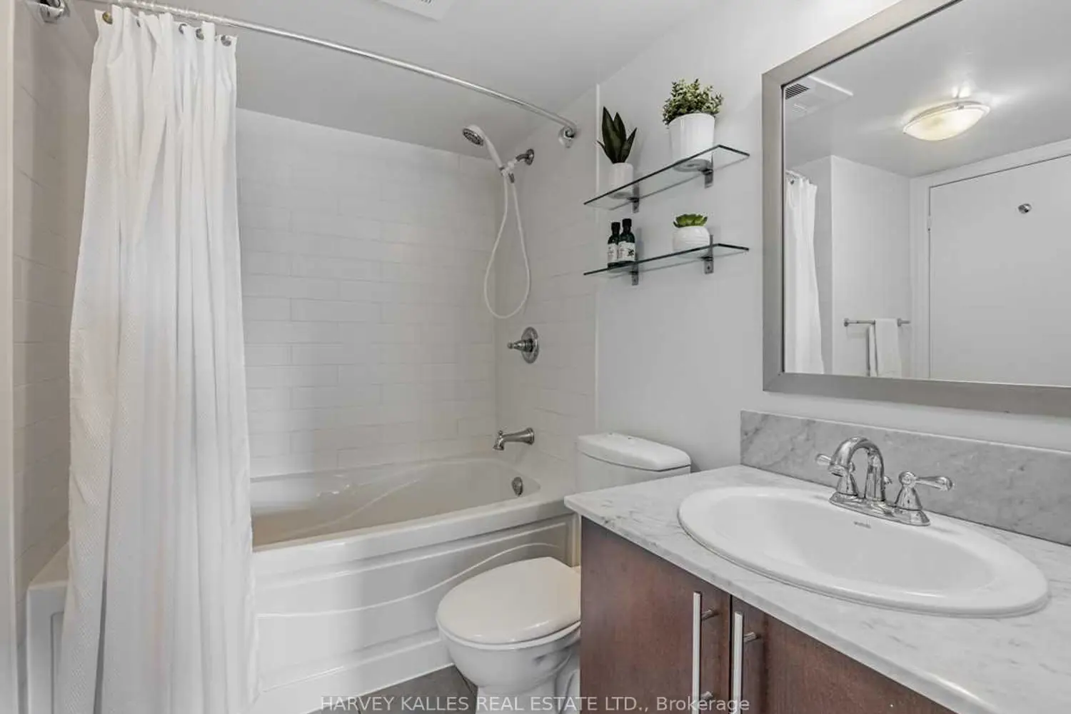 Additional image 8 of 2191 Yonge Street 504