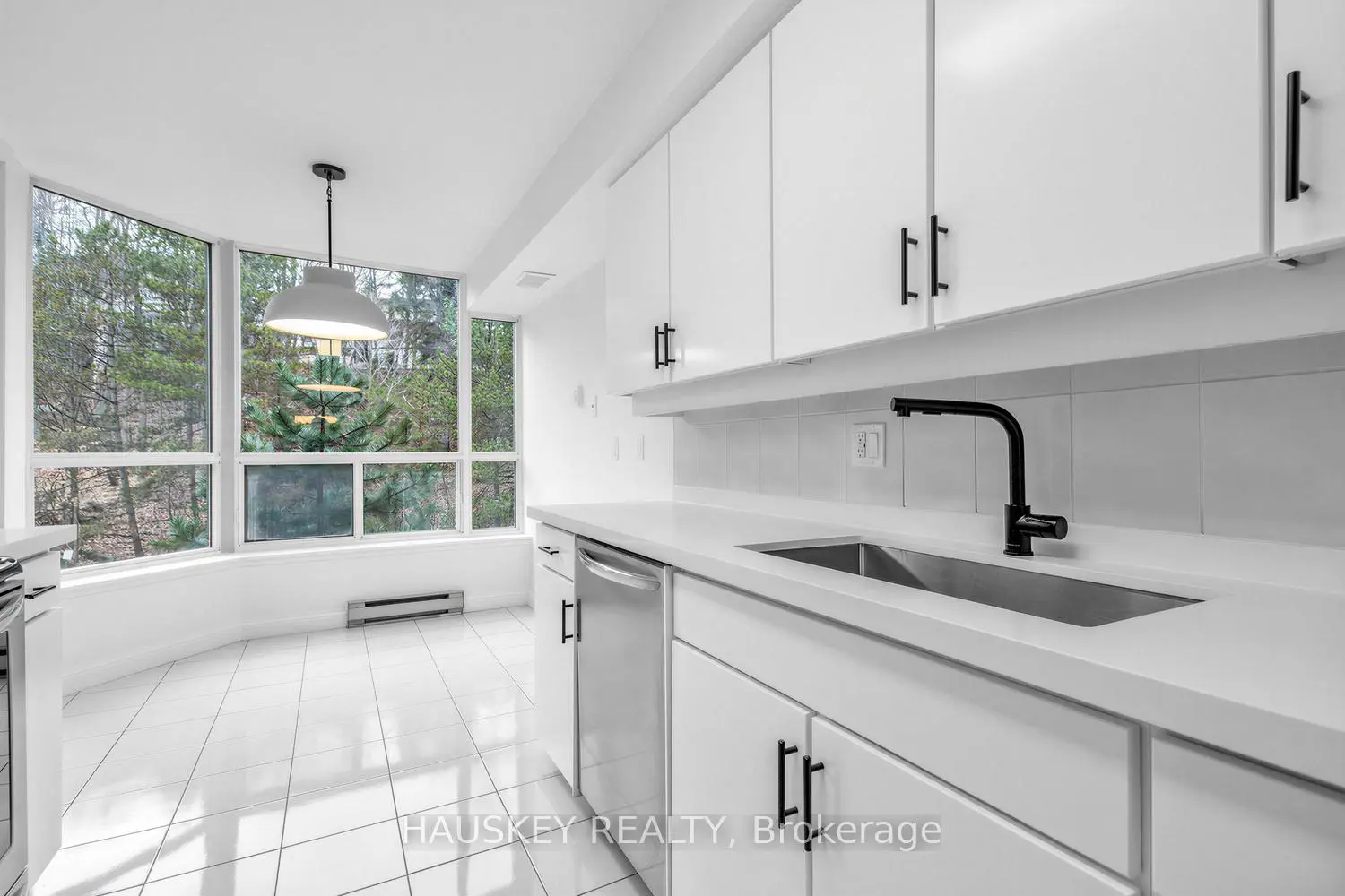 Additional image 11 of 3800 Yonge Street 402