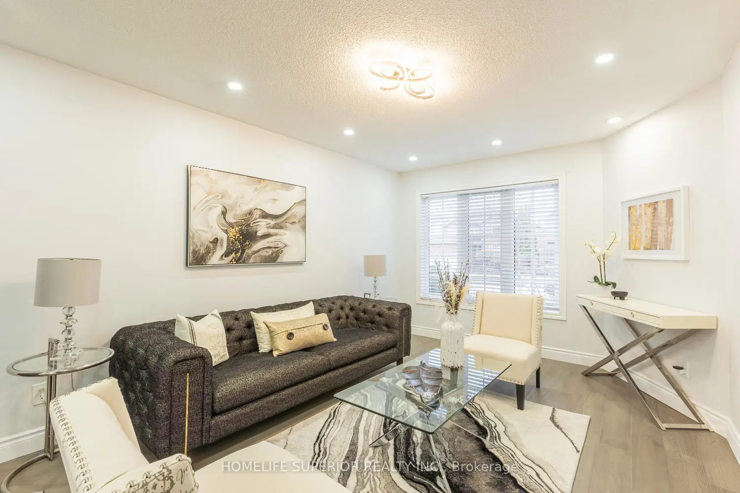 95 Clune Place photo 2