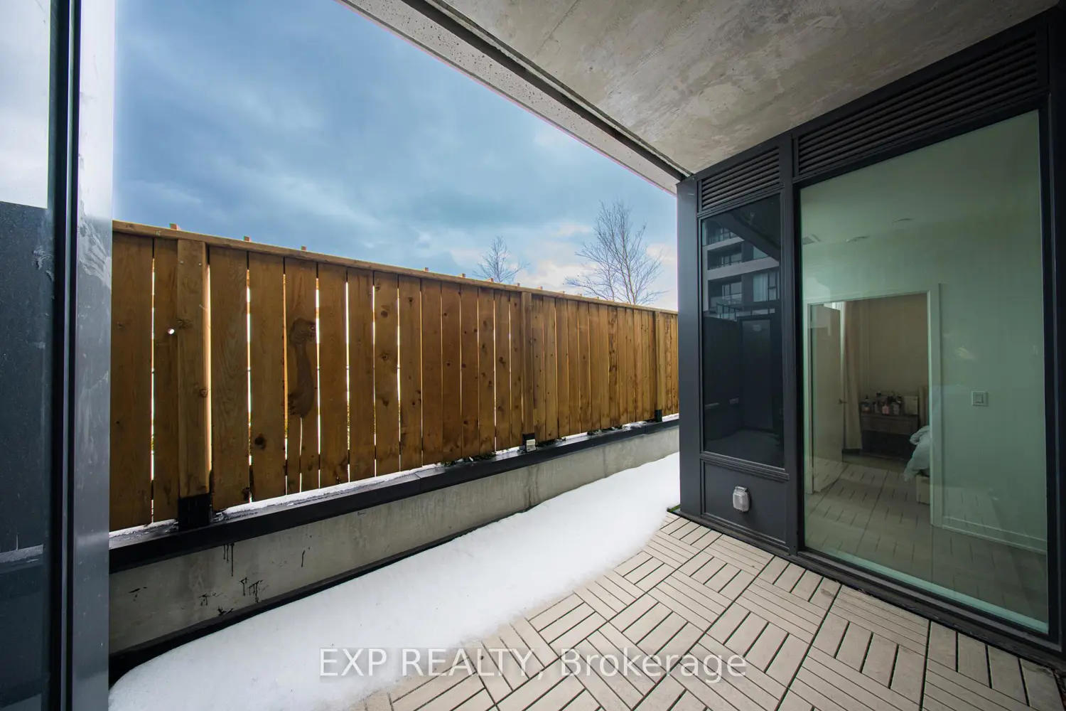 Additional image 14 of 859 The Queensway 209