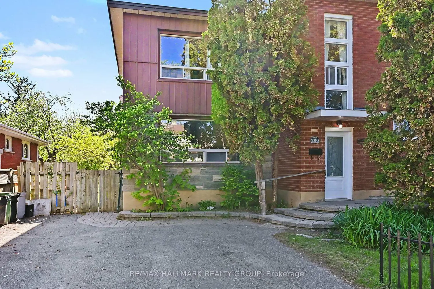 296 Britannia Road photo 4