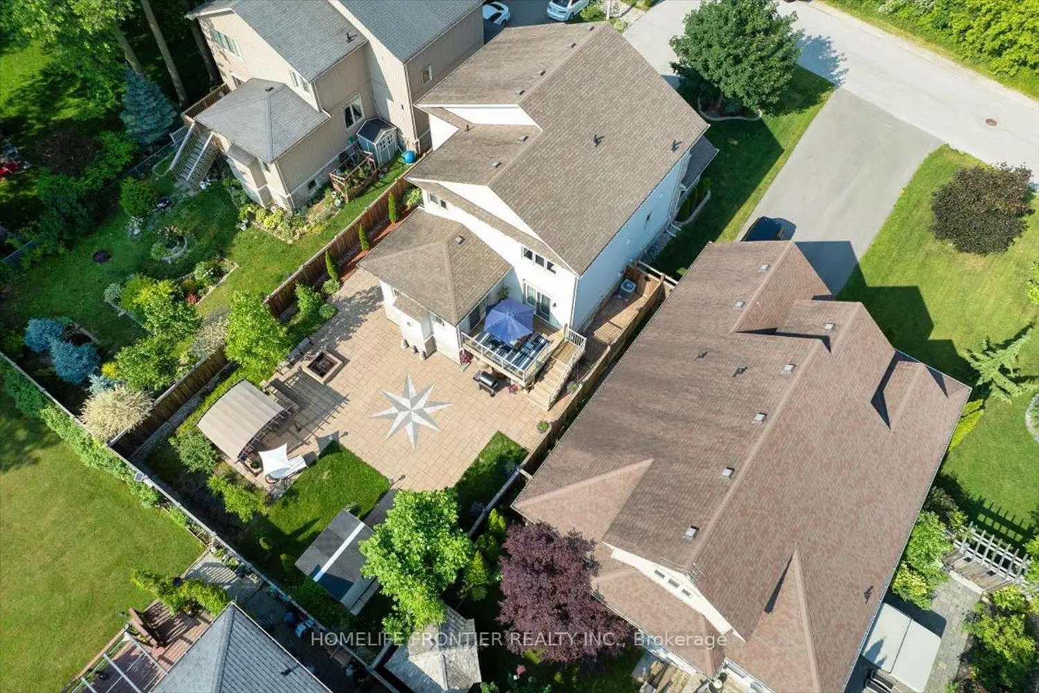 1664 Moyer Avenue photo 2