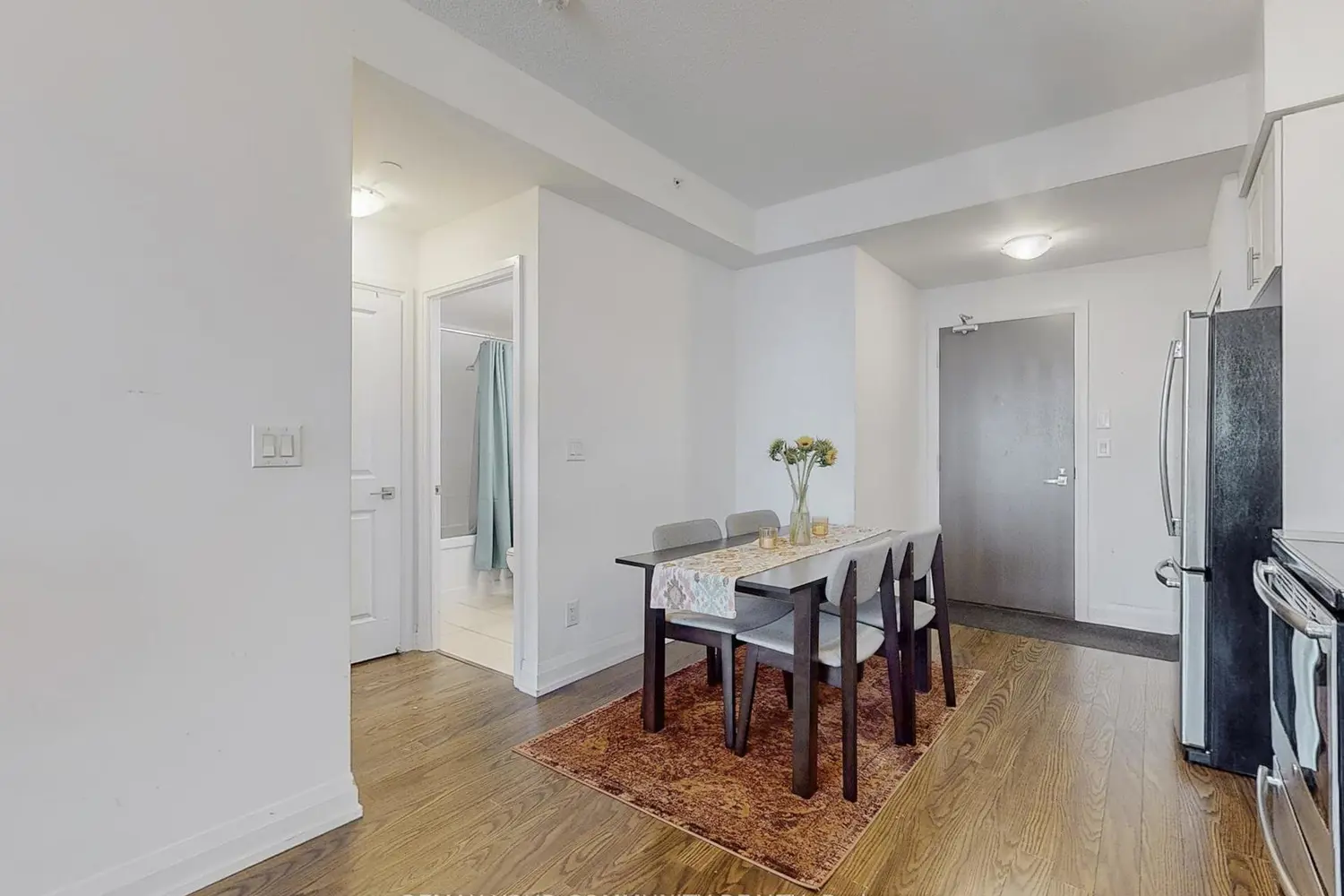 Additional image 8 of 7161 Yonge Street 522