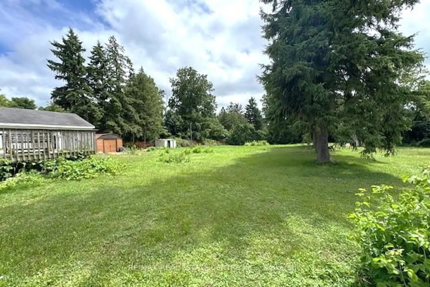 9 Liberty Drive photo 3