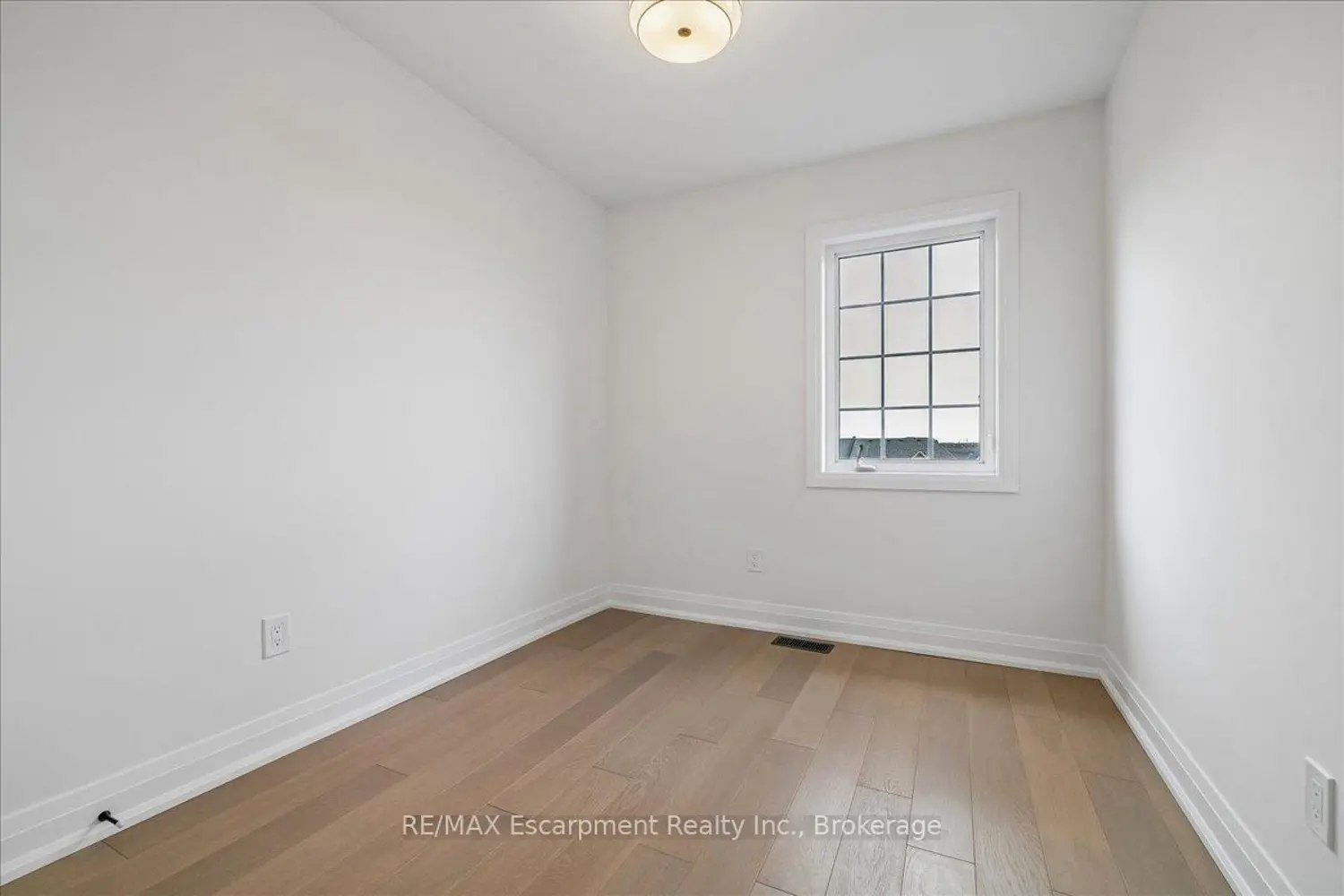 Additional image 13 of 2171 Fiddlers Way 36