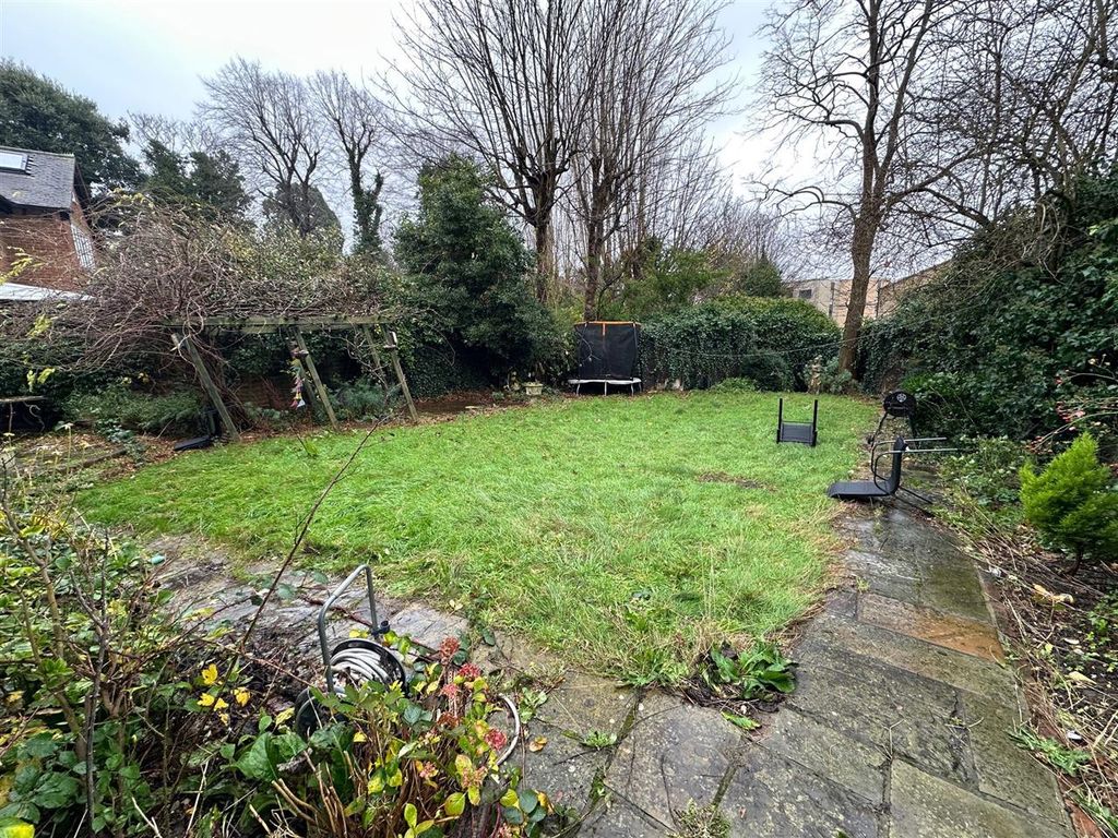 Additional image 23 of 7 bed detached house for saleStaines Road, Bedfont TW14