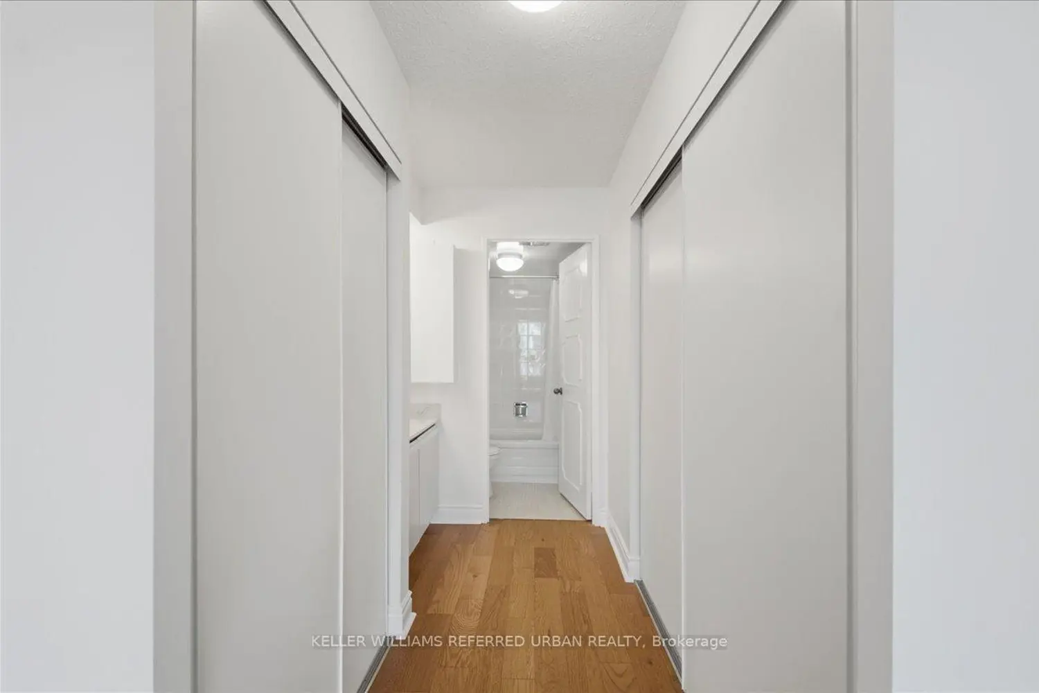 Additional image 6 of 33 Elmhurst Avenue 2009