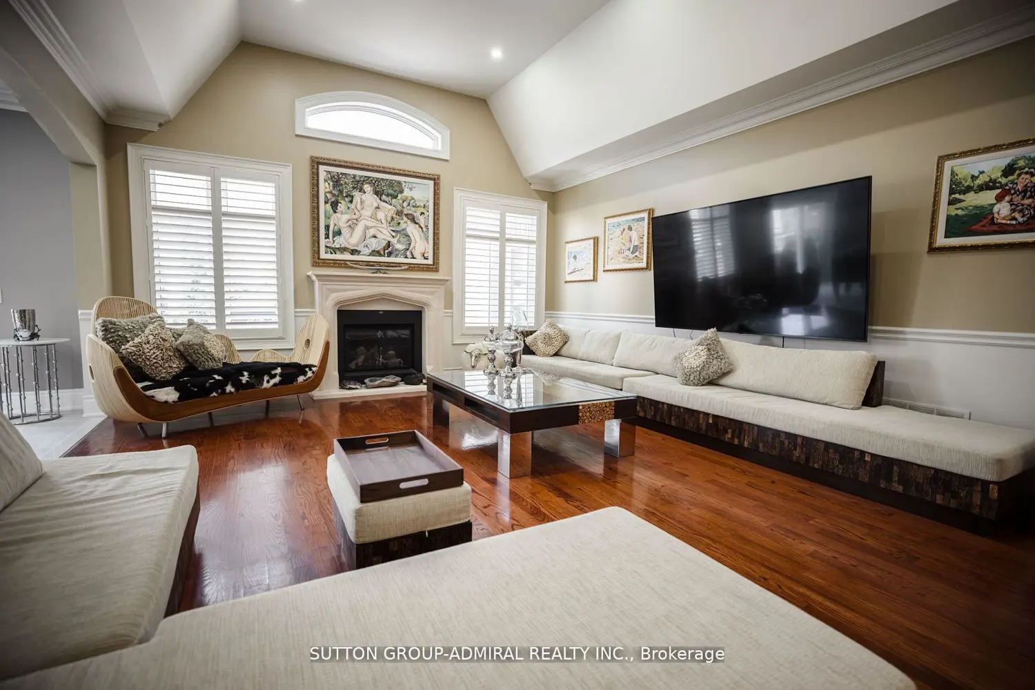 62 Bond Crescent photo 5
