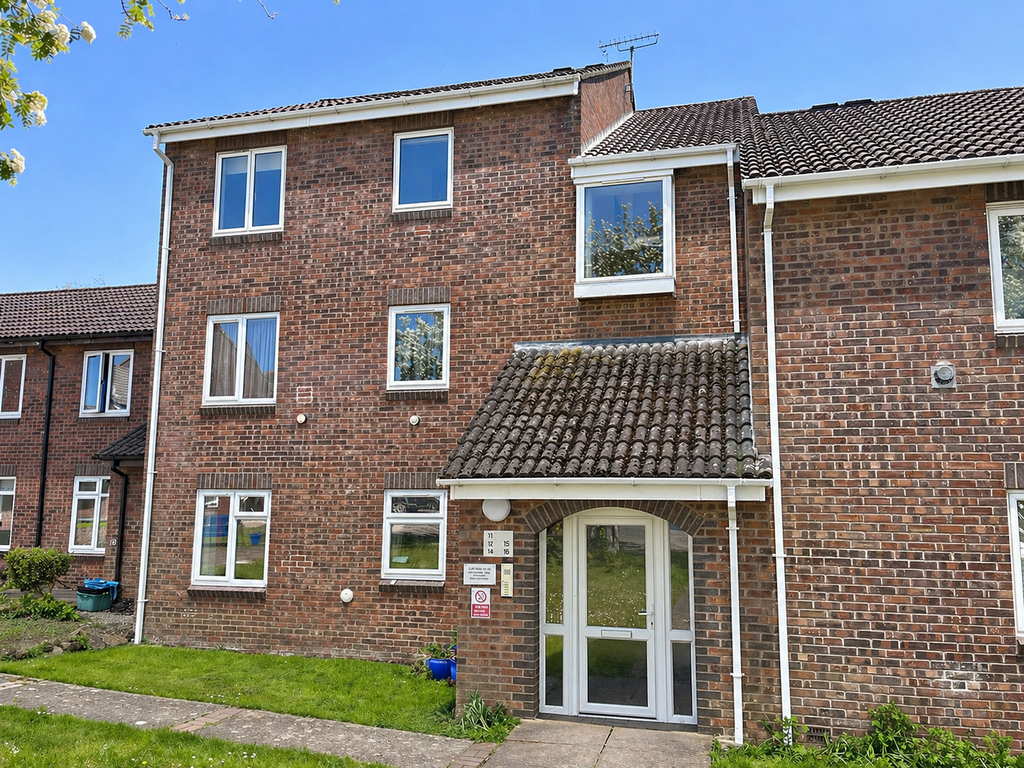 2 bed flat for saleRowan Court, Frome, Somerset BA11