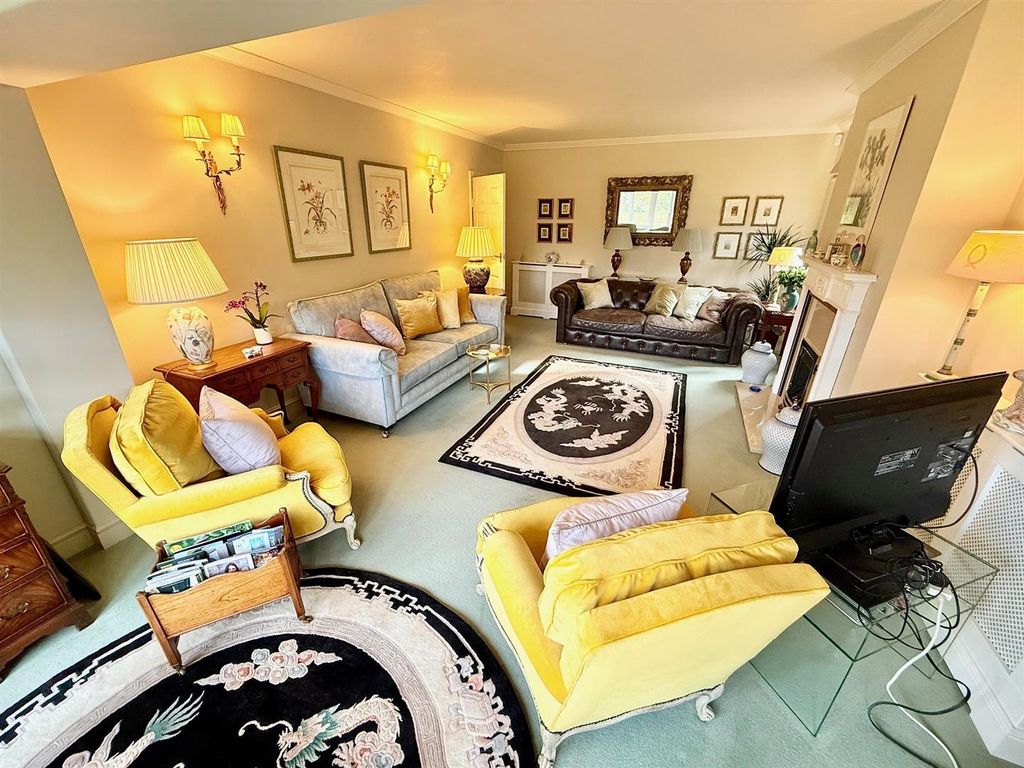Additional image 10 of 4 bed detached house for saleMarine Crescent, Great Yarmouth NR30