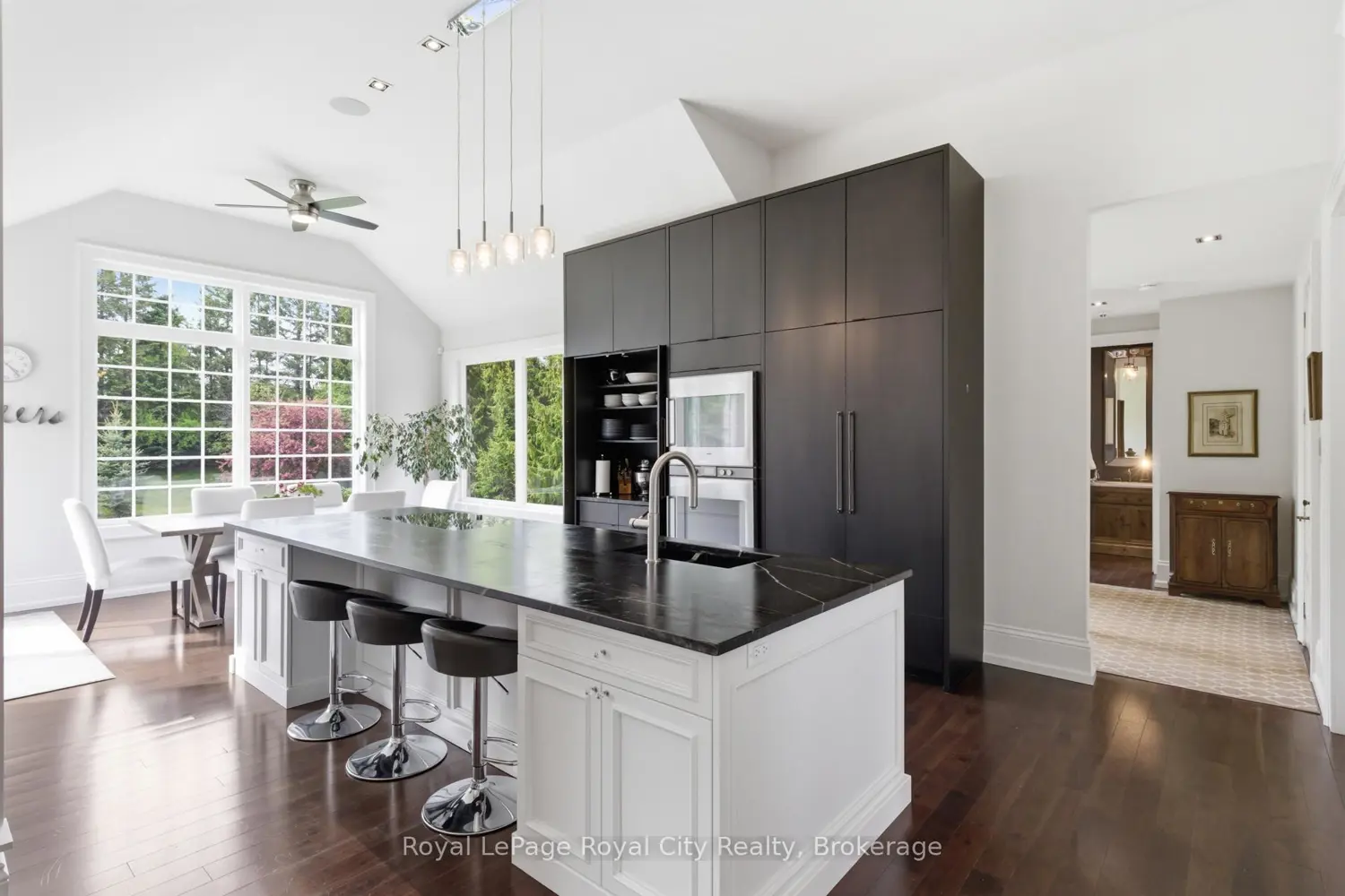 54 Bridle Path photo 5