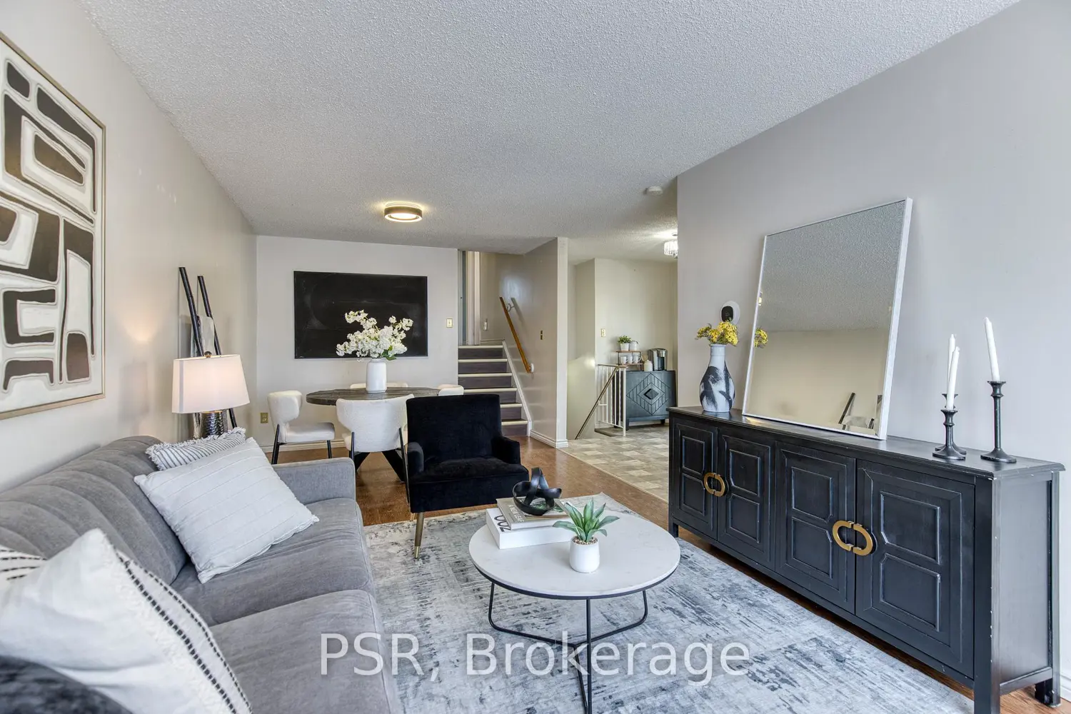 231 Heritage Drive photo 2
