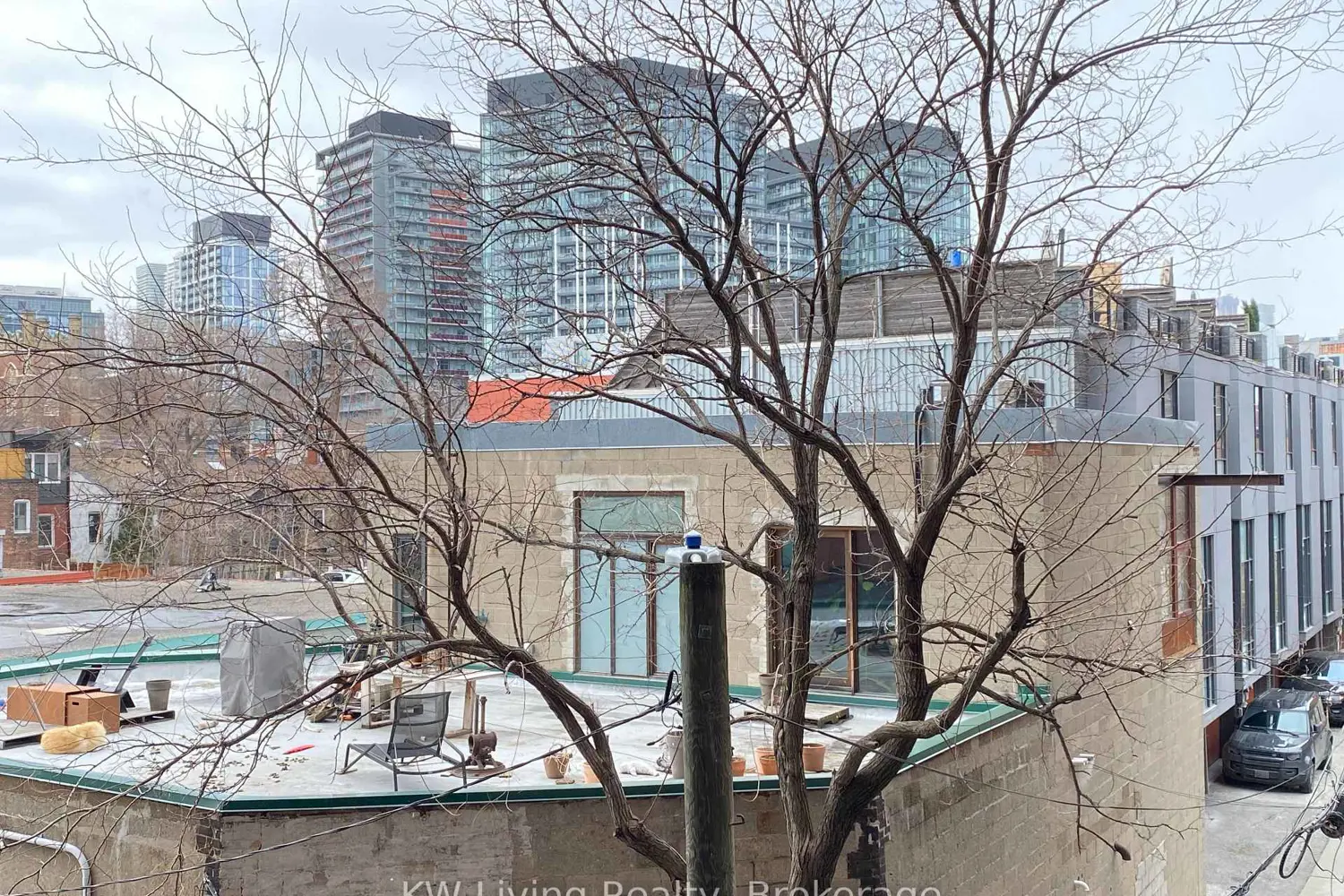 Additional image 16 of 28 Eastern Avenue 233