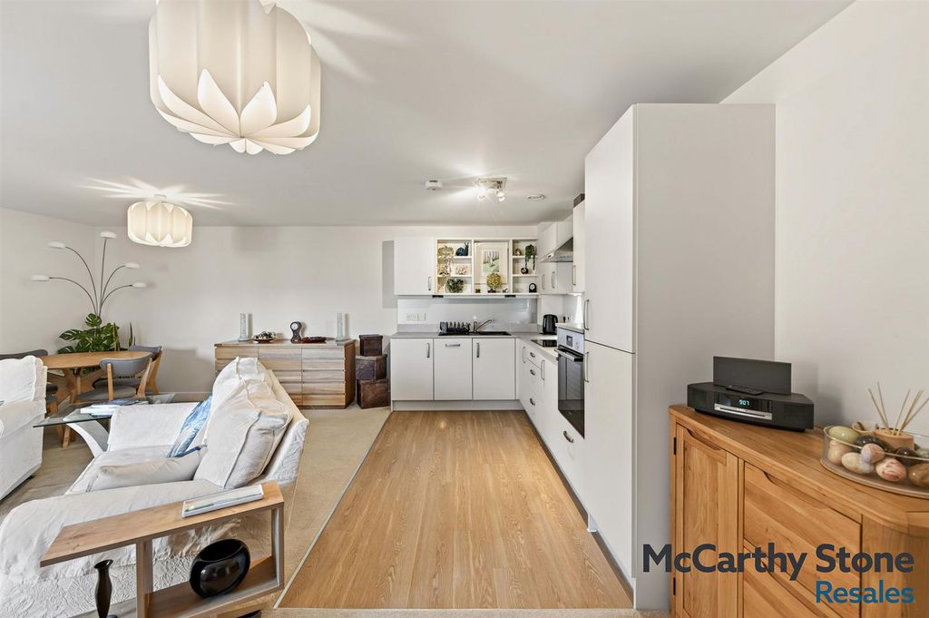 Additional image 4 of 2 bed flat for salePym Court Bewick Avenue, Topsham, Exeter EX3