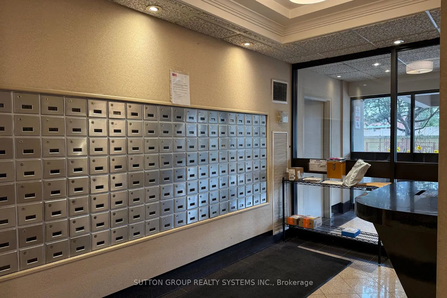 1300 Mississauga Valley Boulevard 504 photo 4