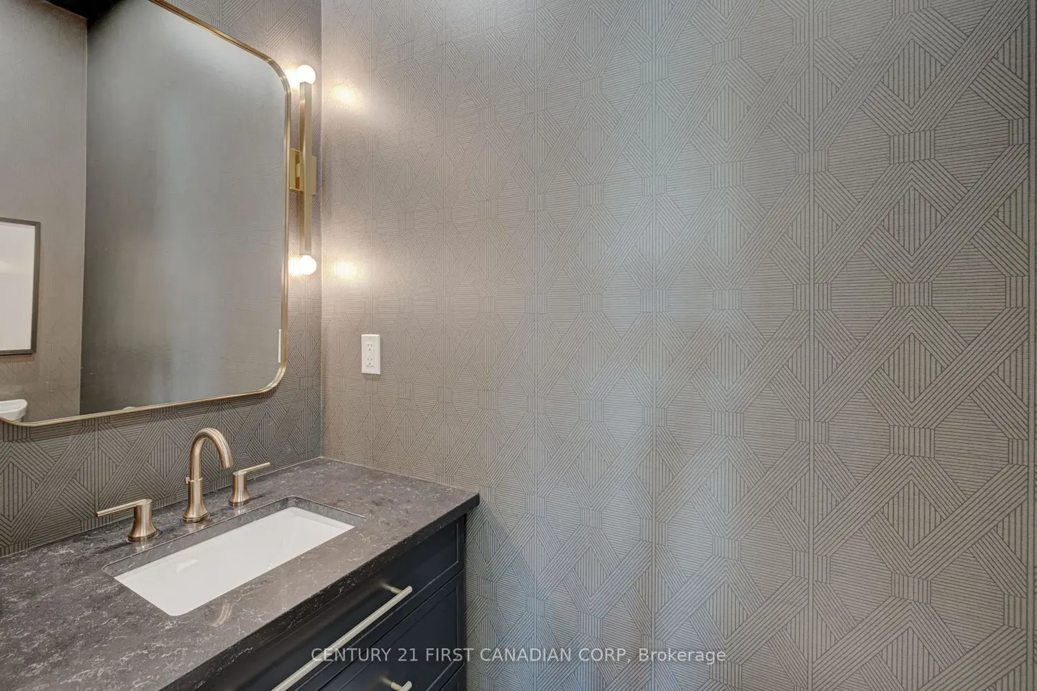133 Basil Crescent photo 4