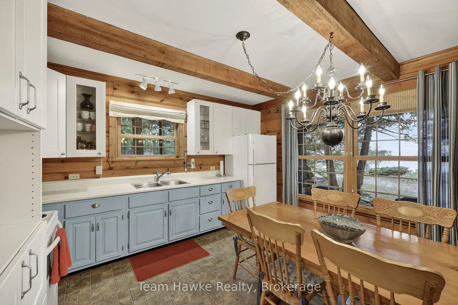 698 Tiny Beaches Road photo 3