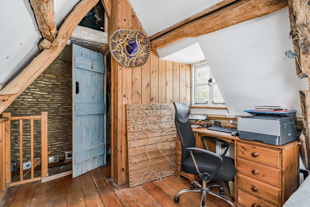 Additional image 16 of 3 bed terraced house for saleCoronation Street, Fairford, Gloucestershire GL7