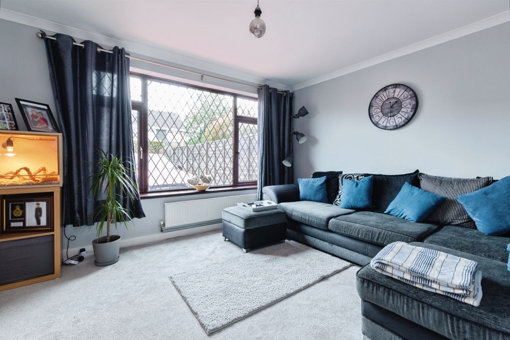 Additional image 8 of 5 bed semi-detached house for salePennys Crescent, Fordingbridge SP6