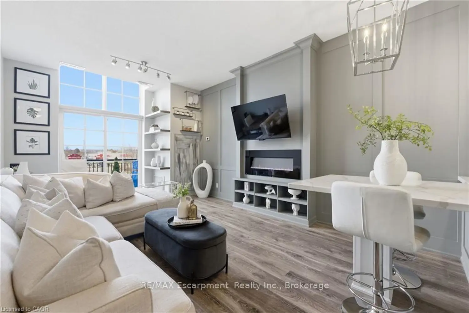 262 Dundas Street 322 photo 4